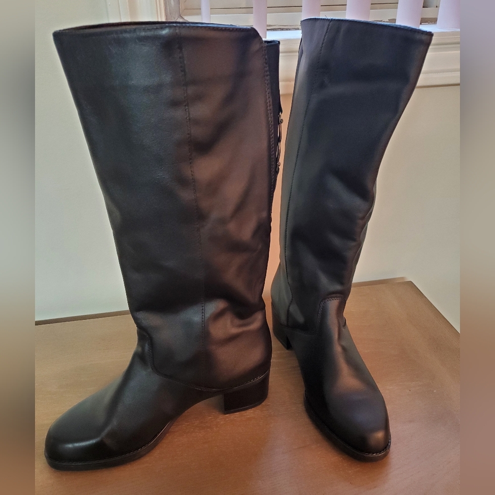 Classic Black Mid-Calf Heeled Boots